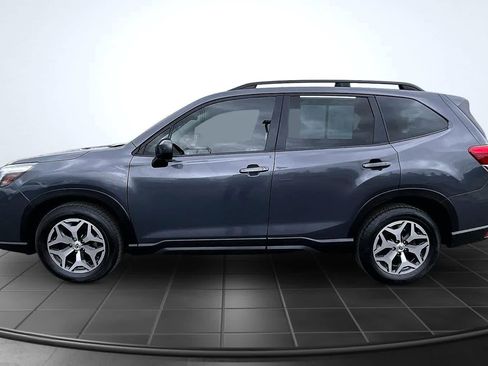 Used 2020 Subaru Forester Premium w/ Popular Package #1 AWD/4WD image 3