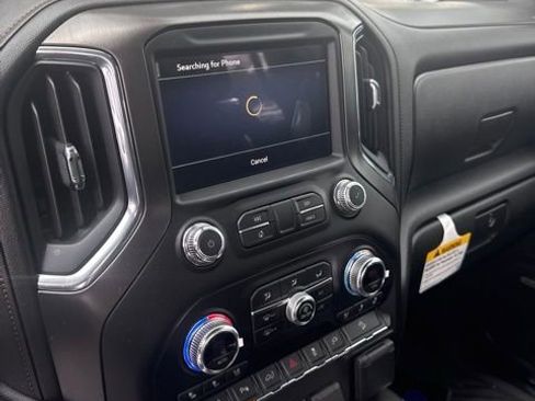 Used 2020 GMC Sierra 2500 AT4 w/ AT4 Premium Package AWD/4WD image 6
