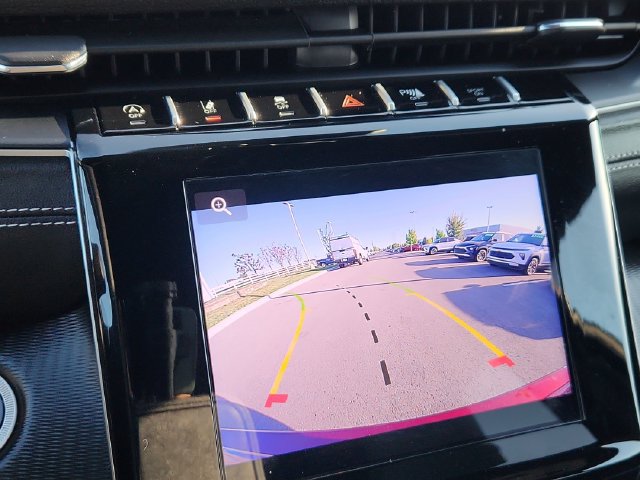 Used 2025 Jeep Grand Cherokee Altitude AWD/4WD image 46
