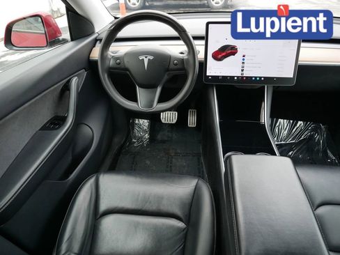 Used 2020 Tesla Model Y Long Range image 16
