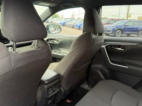Used 2025 Toyota RAV4 SE AWD/4WD image 15