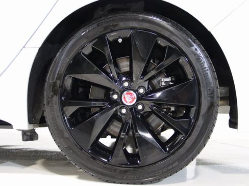 Used 2021 Jaguar XF R-Dynamic SE image 74