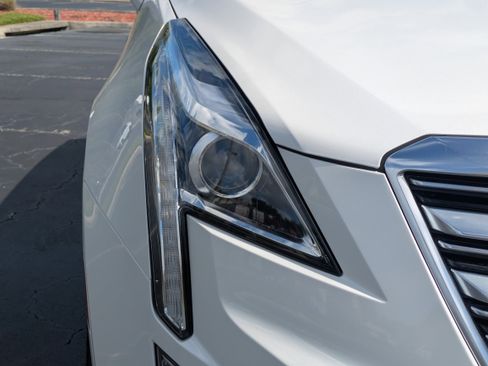 Used 2019 Cadillac XT5 Luxury FWD image 9