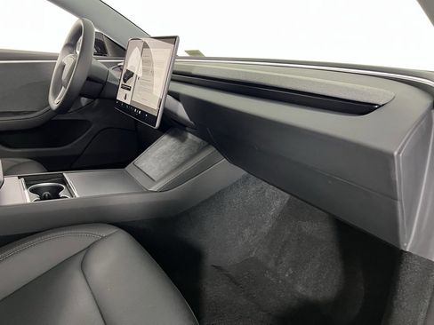 Used 2025 Tesla Model 3 Long Range image 32