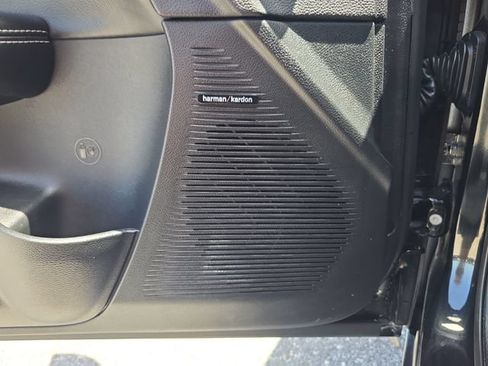 Used 2017 Dodge Challenger SRT Hellcat RWD image 14