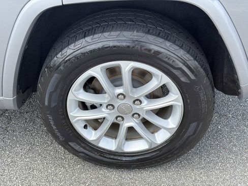 Used 2020 Jeep Grand Cherokee Altitude RWD image 19