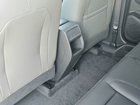 Used 2025 Chevrolet Trax ACTIV w/ Sunroof Package image 25