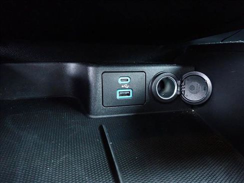 Certified 2023 Ford Escape Active AWD/4WD image 22