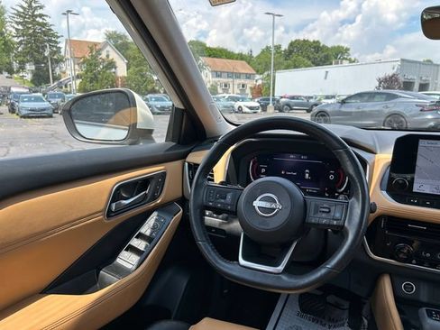 Certified 2023 Nissan Rogue Platinum w/ Platinum Premium Package AWD/4WD image 25