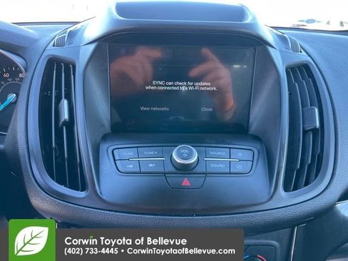 Used 2019 Ford Escape SE image 18