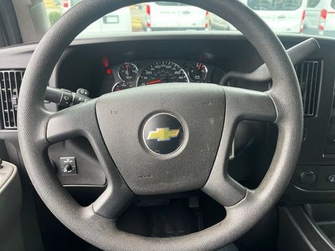 Used 2021 Chevrolet Express 2500 image 21