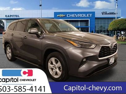 Used 2022 Toyota Highlander LE