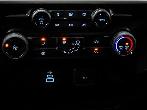 Used 2024 Ford F350 XLT image 19