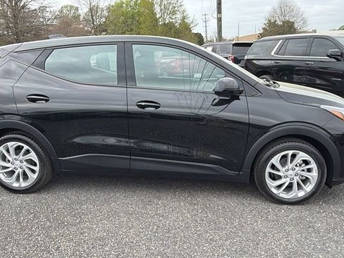 New 2027 Chevrolet Bolt LT image 4