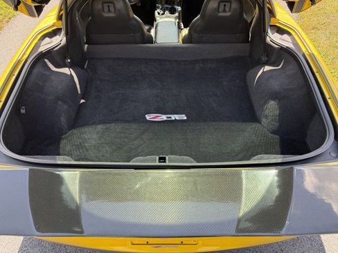 Used 2006 Chevrolet Corvette Z06 w/ Preferred Equipment Group image 13