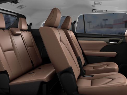 New 2025 Toyota Highlander XLE image 21