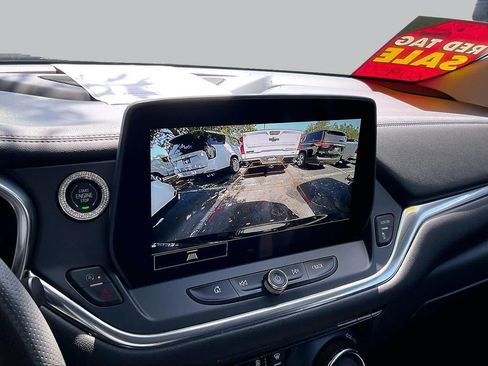Used 2024 Chevrolet Blazer LT FWD image 21