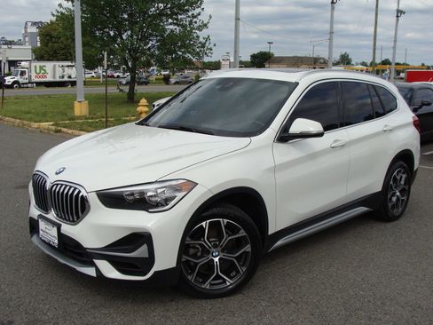 Used 2021 BMW X1 xDrive28i w/ Convenience Package AWD/4WD image 5