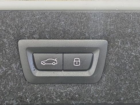 Certified 2023 BMW 540i w/ M Sport Package image 28