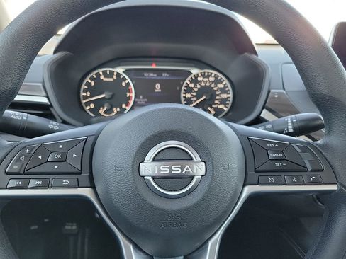 Used 2023 Nissan Altima 2.5 SV image 16