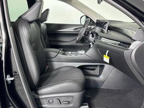 Certified 2026 INFINITI QX60 Pure w/ Cargo Package image 30