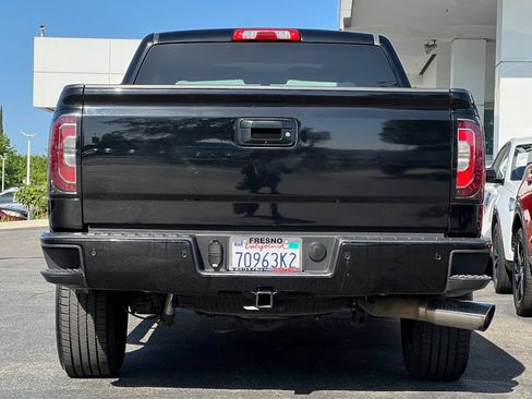 Used 2018 GMC Sierra 1500 SLT w/ All Terrain Package AWD/4WD image 5