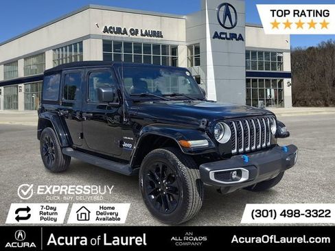 Used 2023 Jeep Wrangler Unlimited Sahara w/ Cold Weather Group AWD/4WD image 1