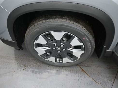 New 2026 Honda Pilot Touring image 39