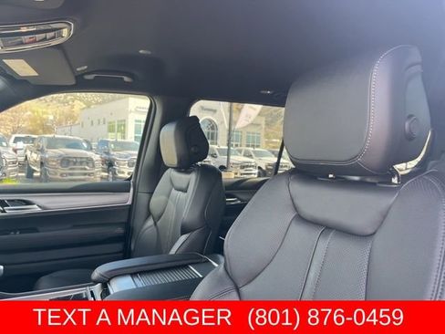 New 2026 Jeep Grand Wagoneer Limited AWD/4WD image 17