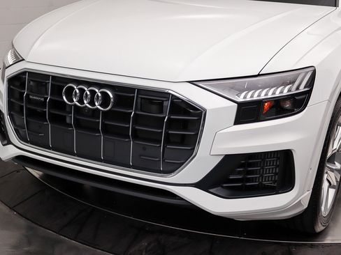 Used 2023 Audi Q8 Premium Plus w/ Premium Plus Package AWD/4WD image 10