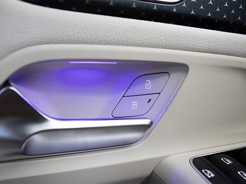 Used 2025 Mercedes-Benz GLA 250 image 21