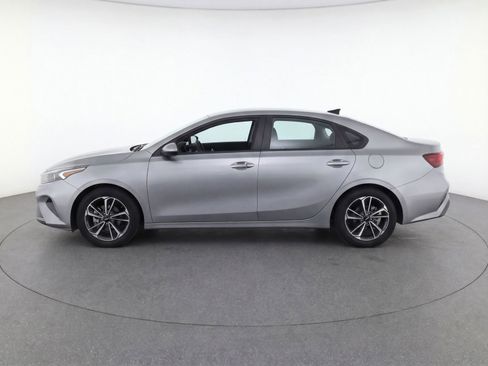 Used 2023 Kia Forte LXS FWD image 5