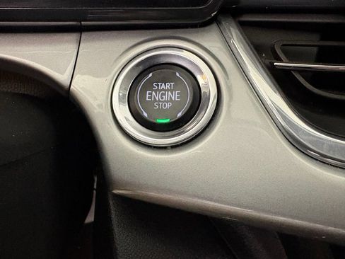 Used 2024 Chevrolet Trax LT FWD image 32