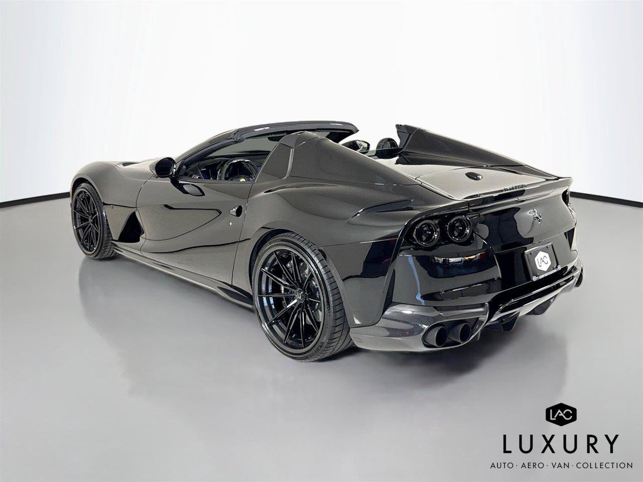 Used 2021 Ferrari 812 GTS RWD image 7