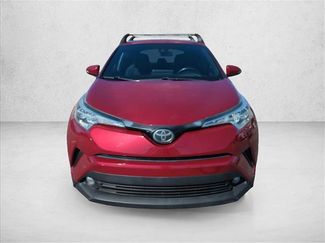 Used 2018 Toyota C-HR XLE video 2