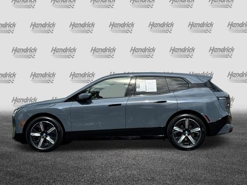 Used 2024 BMW iX xDrive50 w/ Premium Package AWD/4WD image 8
