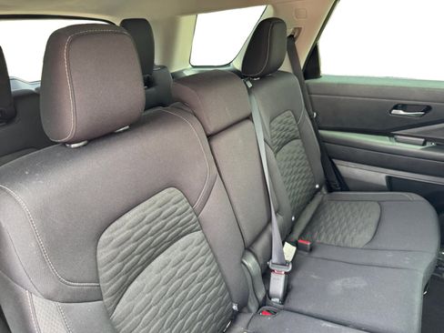Used 2022 Nissan Pathfinder SV w/ SV Black Package FWD image 23