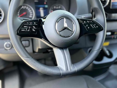 Used 2026 Mercedes-Benz Sprinter 2500 image 25