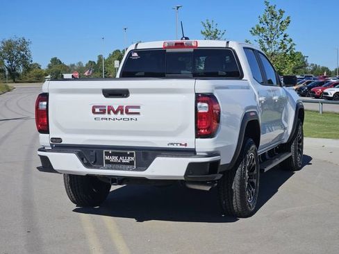 New 2026 GMC Canyon AT4 image 4