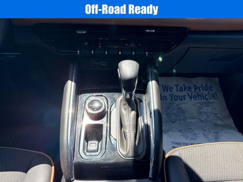 Used 2024 GMC Canyon AT4 w/ Canyon Safety Plus Package AWD/4WD image 17