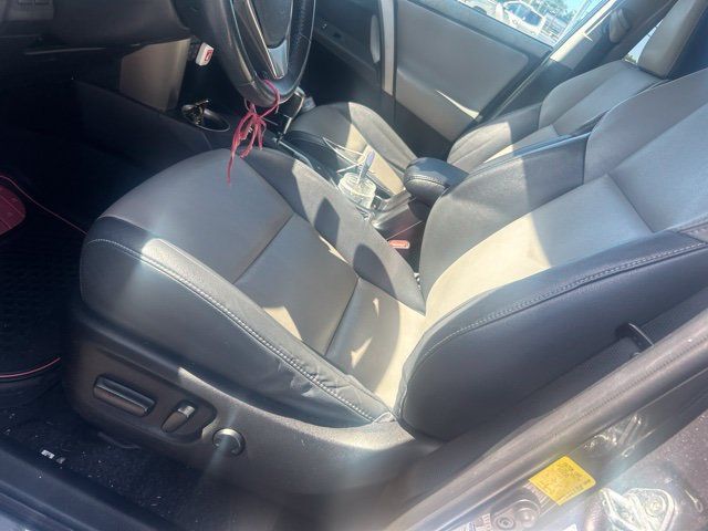 Used 2015 Toyota RAV4 Limited w/ Technology Package AWD/4WD image 2