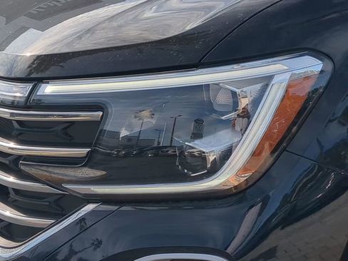 New 2026 Volkswagen Atlas SE image 7