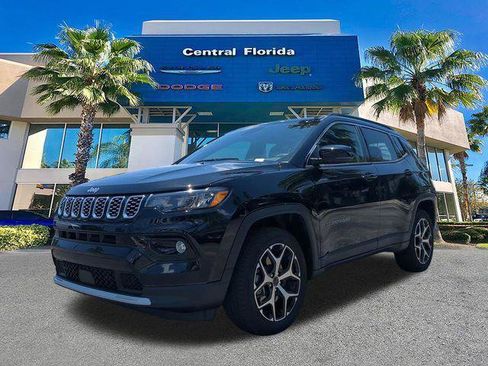 Certified 2025 Jeep Compass Limited AWD/4WD image 9