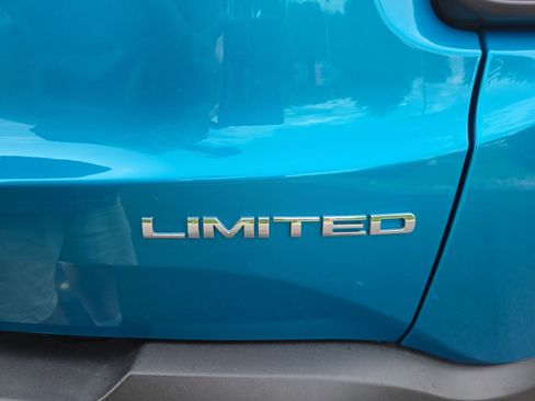 Used 2021 Jeep Renegade Limited AWD/4WD image 25