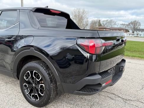 Used 2023 Hyundai Santa Cruz SEL w/ Winter Package image 9