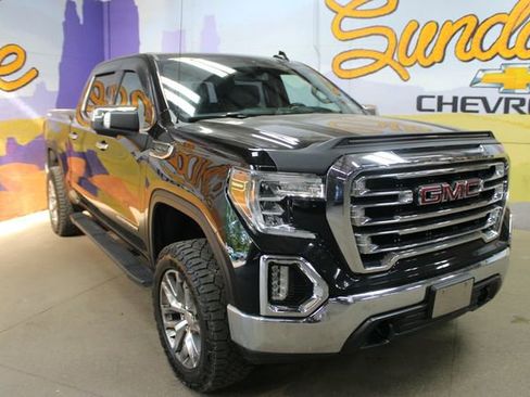 Used 2020 GMC Sierra 1500 SLT w/ SLT Convenience Package AWD/4WD image 2