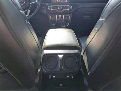 Used 2022 Jeep Gladiator Overland AWD/4WD image 19