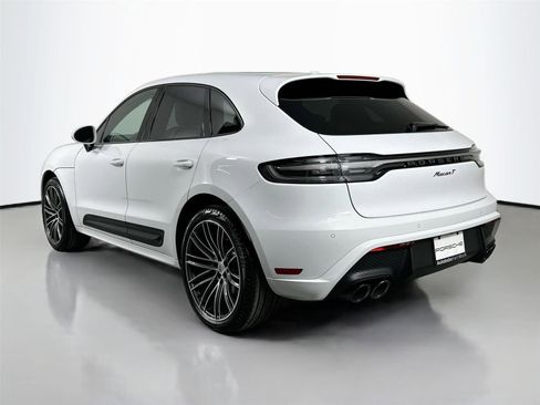 Certified 2025 Porsche Macan Turbo AWD/4WD image 3