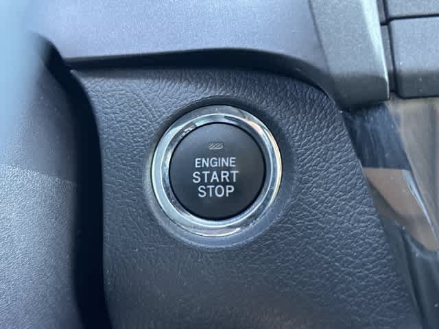Used 2018 Toyota Sienna SE Premium FWD image 11