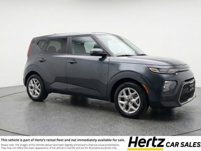 Used 2025 Kia Soul LX w/ LX Technology Package